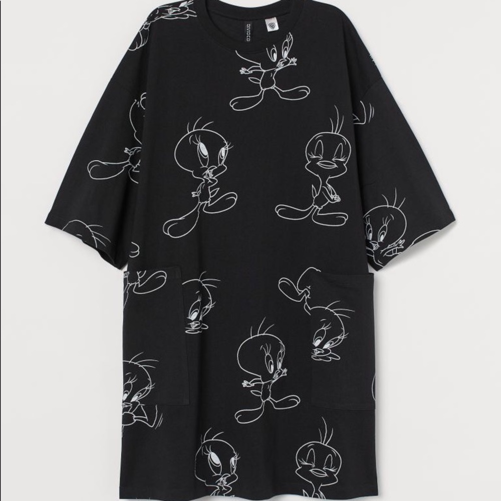 H&M Black Oversized Looney Tunes T-shirt Dress with pockets